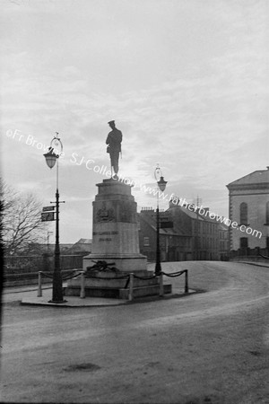 WAR MEMORIAL